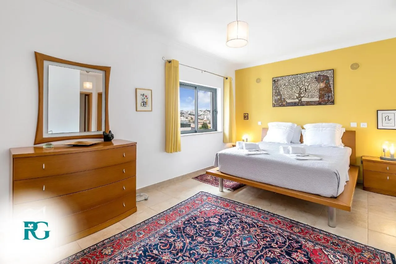 Luxury Penthouse Near City Center #1933 Lagos 0*,  Portugal