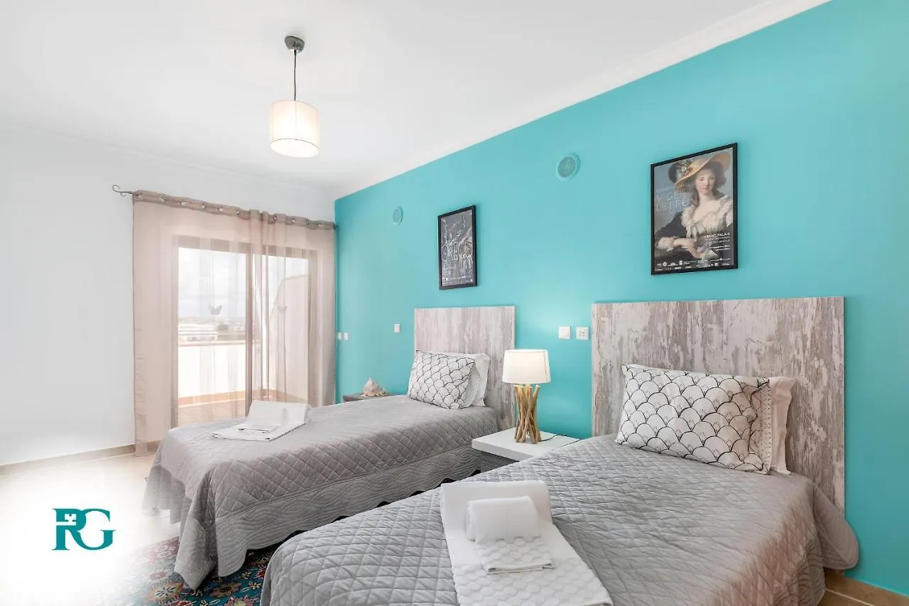 Luxury Penthouse Near City Center #1933 Lagos