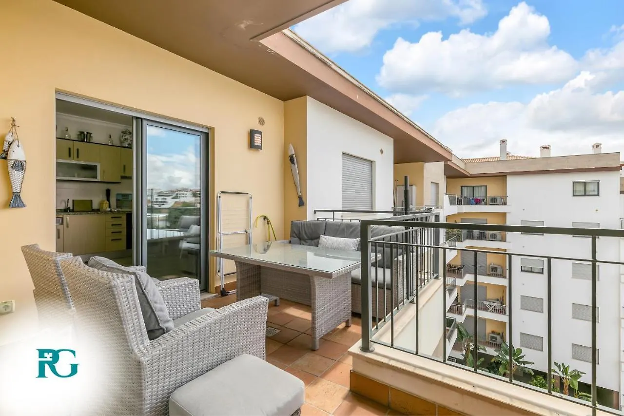 Luxury Penthouse Near City Center #1933 Lagos Apartment